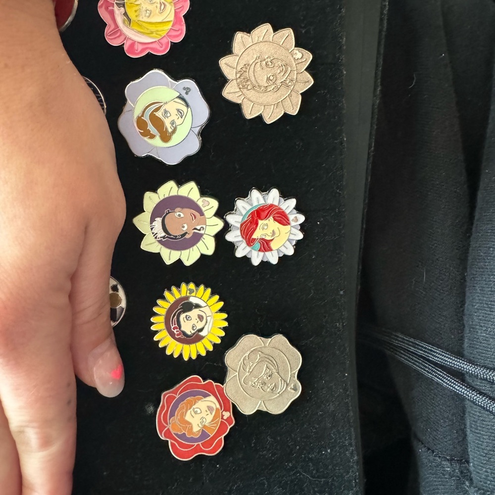 Disney Princess Flower Pin Set